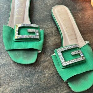 AUTHENTIC GUCCI SLIDES